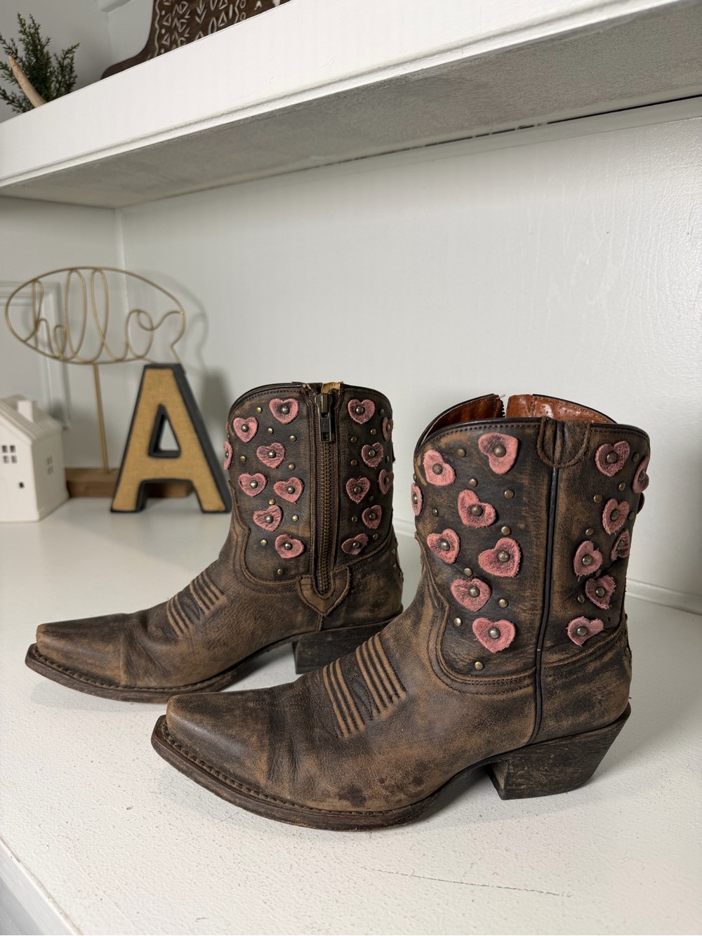 Eight Second Angel Womens 6.5 Pink Heart Studded Leather Cowboy Boots Western